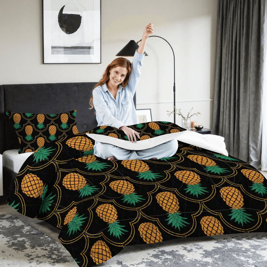 Upside-Down Pineapple King Comforter Set