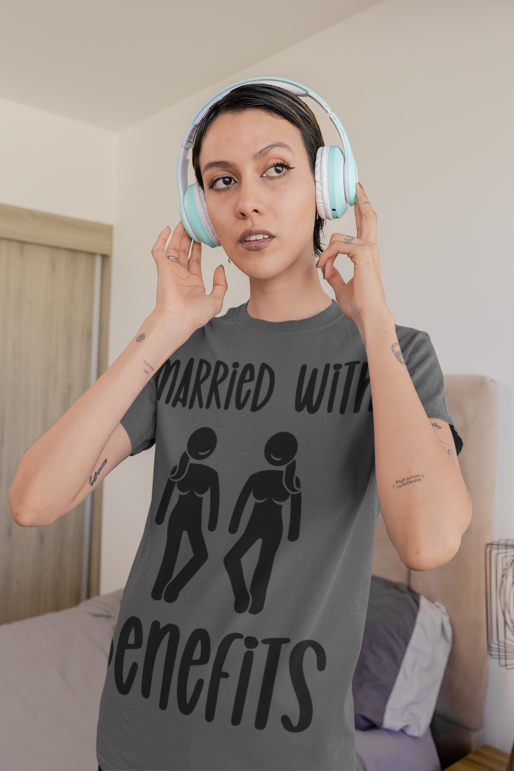Casual Unisex Tee - "Married With Benefits" Fun Graphic Shirt