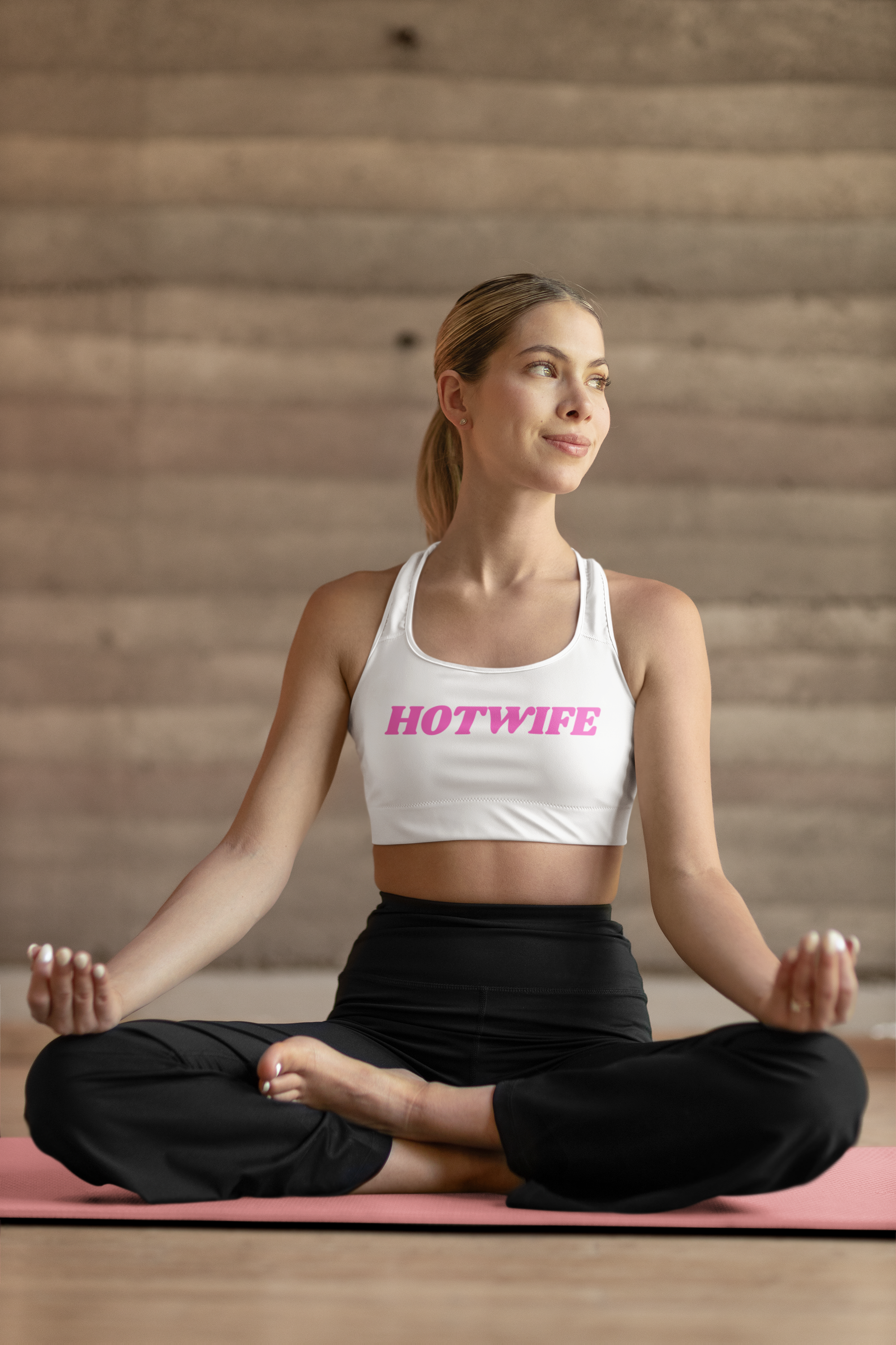 Colorful Pineapple Hotwife Sports Bra - Trendy Workout Gear for Fitness Enthusiasts