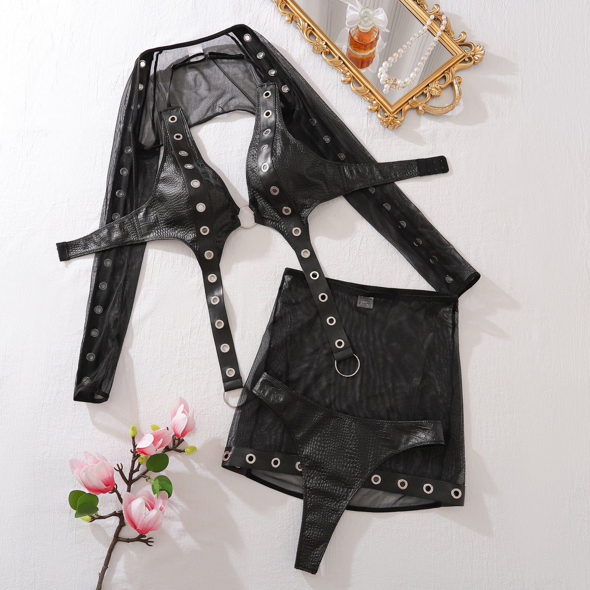 Fashion Splicing Metal Sexy Underwear Bag Hip Skirt Four Piece Set