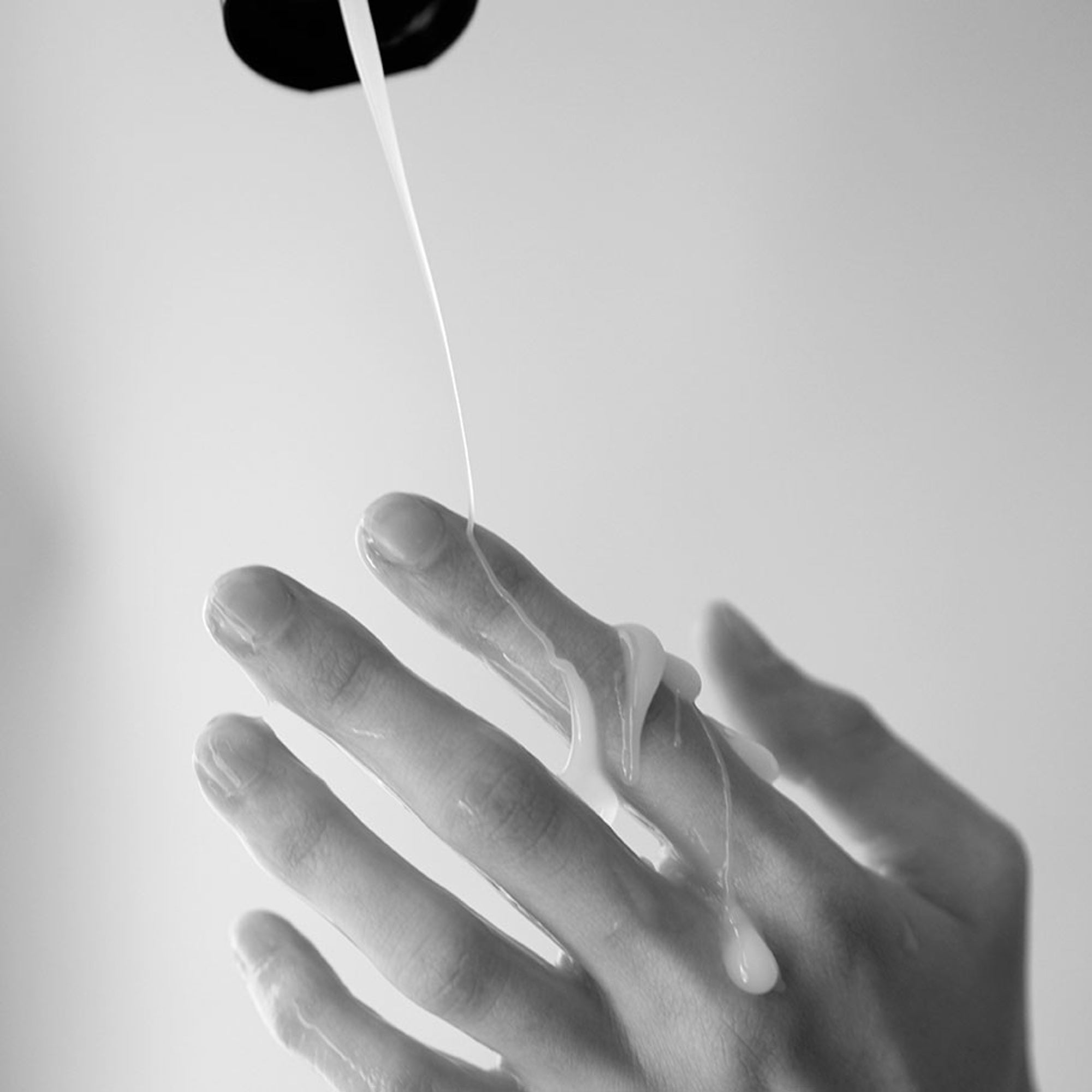 CREAMY - REAL FAKE SPERM LUBRICANT - 250ML / 8.45FL.OZ.