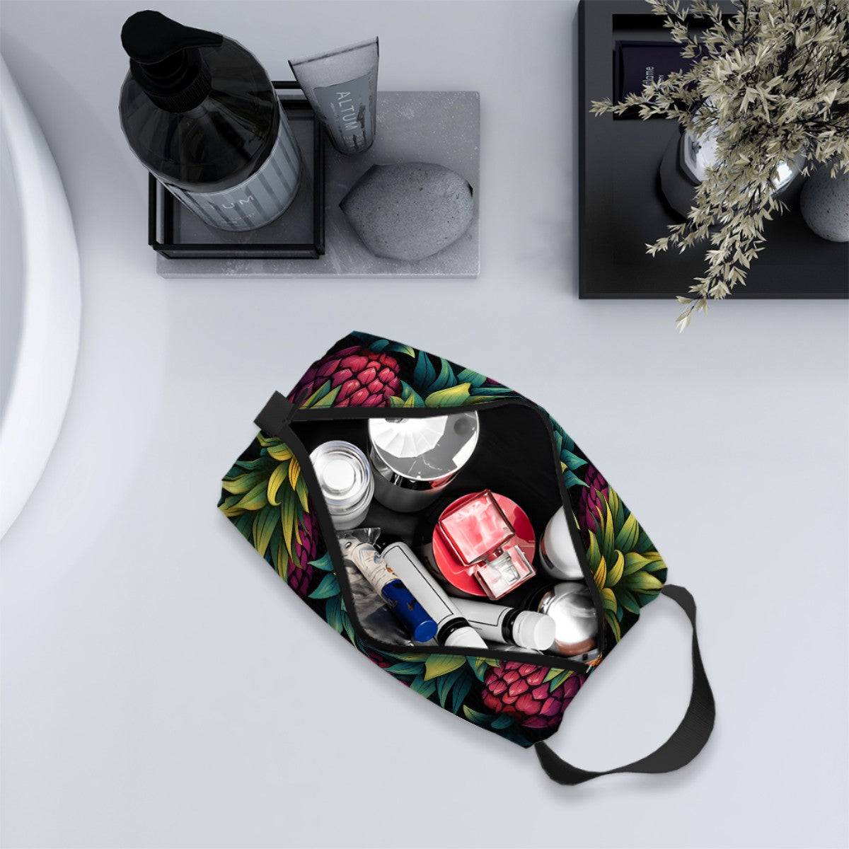 Colorful Pineapple Travel Toiletry Bag Portable Large Capacity