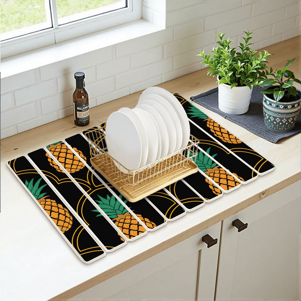 Upside-Down Pineapple Diatomaceous Earth Drying Mat